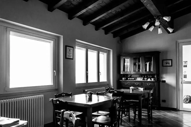 La Vecchia Cantina Stradella Guest house